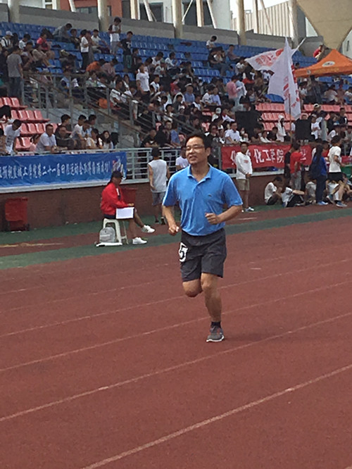 我院教职工积极参加2017年盐城工学院教职工运动会